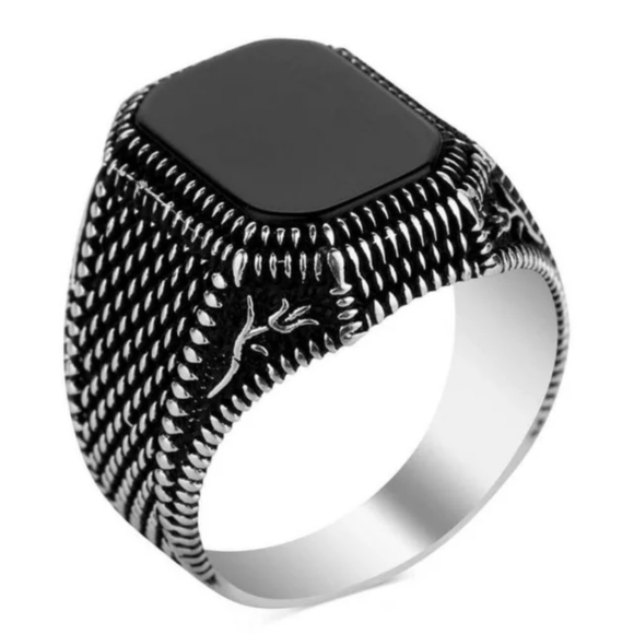 New! Black Onyx Men's Ring - Size 8 - Picture 3 of 5